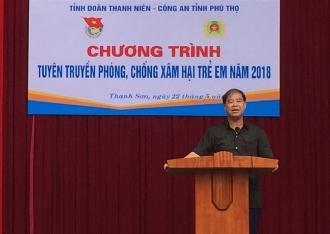 Xử kín hiệu trưởng Đinh Bằng My xâm hại nhiều nam sinh tại Phú Thọ Xu kin hieu truong Dinh Bang My xam hai nhieu nam sinh tai Phu Tho
