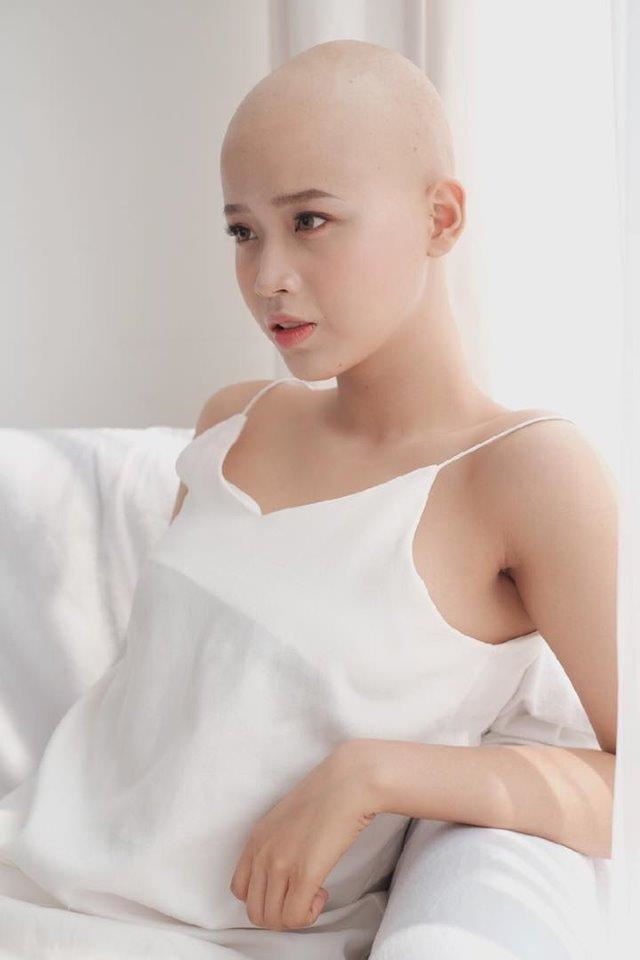 Khát vọng sống mãnh liệt của nữ sinh Ngoại thương mắc ung thư Khat vong song manh liet cua nu sinh Ngoai thuong mac ung thu