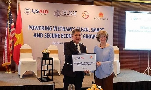 Mỹ tài trợ 14 triệu USD cho Dự án an ninh năng lượng đô thị Việt Nam My tai tro 14 trieu USD cho Du an an ninh nang luong do thi Viet Nam