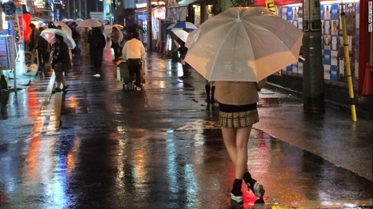 Góc khuất đáng sợ về nạn mại dâm trẻ em tại Nhật Bản Goc khuat dang so ve nan mai dam tre em tai Nhat Ban