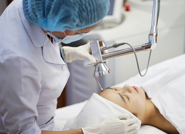 Giao lưu trực tuyến: Điều trị nám má Giao luu truc tuyen: Dieu tri nam ma