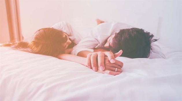 Lên giường vẫn... lười Len giuong van... luoi