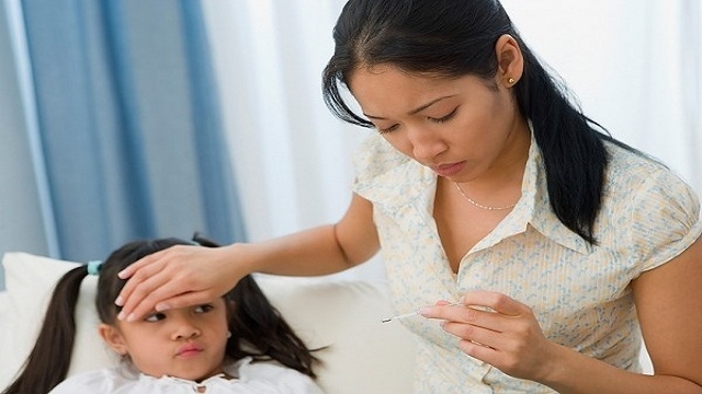Phát hoảng vì cách chăm con bệnh của vợ Phat hoang vi cach cham con benh cua vo