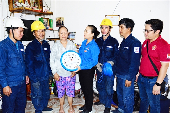 Ngành điện và Hội Phụ nữ cùng nhau giải bài toán an sinh xã hội Nganh dien va Hoi Phu nu cung nhau giai bai toan an sinh xa hoi
