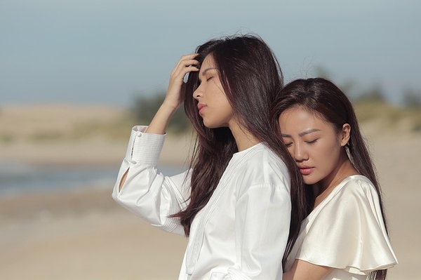 Làng nhạc Việt bùng nổ MV kể chuyện tình đồng tính Lang nhac Viet bung no MV ke chuyen tinh dong tinh