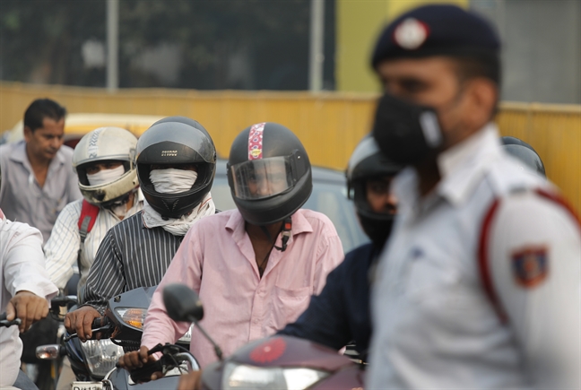 New Delhi: Ô nhiễm không khí 'giảm một nửa' New Delhi: O nhiem khong khi 'giam mot nua'