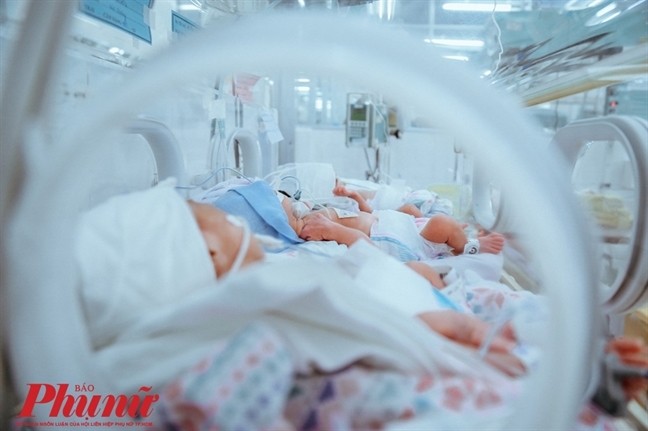 Lý do bà mẹ lập kỷ lục tặng đến 172 lít sữa mẹ cho trẻ sơ sinh ở Sài Gòn Ly do ba me lap ky luc tang den 172 lit sua me cho tre so sinh o Sai Gon