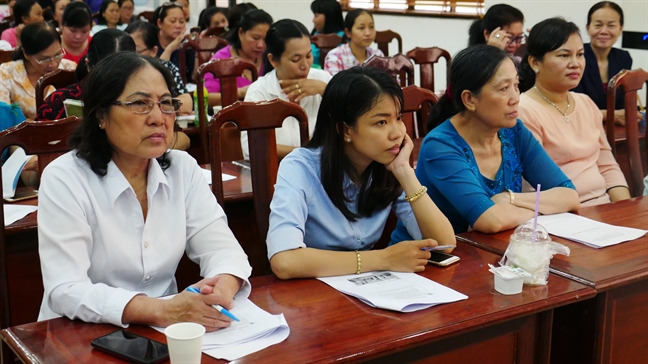 Quần áo, giày dép, túi xách, mắt kính, đồng hồ… là những sản phẩm có nhiều 'hàng nhái' Quan ao, giay dep, tui xach, mat kinh, dong ho… la nhung san pham co nhieu 'hang nhai'