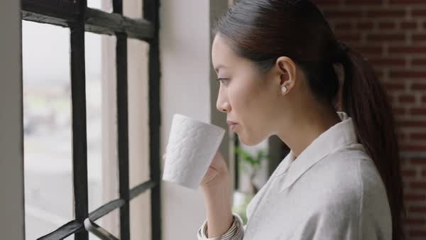 Bỗng dưng chồng trở chứng Bong dung chong tro chung