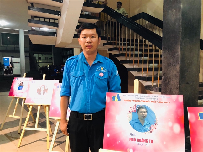 Những tấm gương bình dị mà hiếu thảo, nghĩa tình Nhung tam guong binh di ma hieu thao, nghia tinh