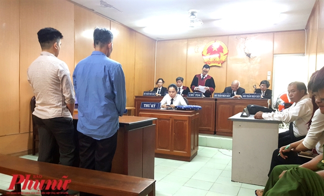 Nhóm xe ôm lao vào giết người chỉ vì bị đòi nợ 1 triệu đồng Nhom xe om lao vao giet nguoi chi vi bi doi no 1 trieu dong
