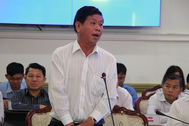 Phản ánh về xe buýt qua đường dây nóng cũng... như không Phan anh ve xe buyt qua duong day nong cung... nhu khong