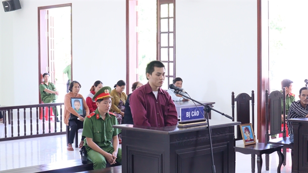 Giết con riêng của vợ hờ rồi tạo hiện trường giả Giet con rieng cua vo ho roi tao hien truong gia