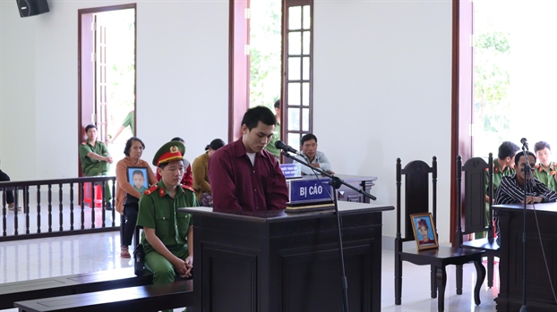 Giết con riêng của vợ hờ rồi tạo hiện trường giả Giet con rieng cua vo ho roi tao hien truong gia