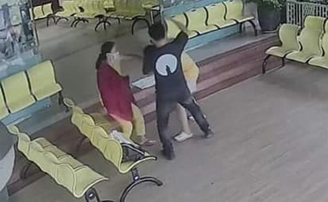 Tài xế beCar hành hung sản phụ ôm bé sơ sinh trên tay ngay bệnh viện phụ sản Mekong Tai xe beCar hanh hung san phu om be so sinh tren tay ngay benh vien phu san Mekong