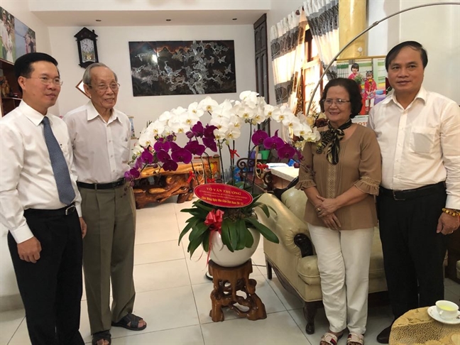 Tết nhà giáo, giáo sư Trần Hồng Quân gửi gắm nhiều trăn trở cho giáo dục Tet nha giao, giao su Tran Hong Quan gui gam nhieu tran tro cho giao duc