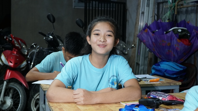 Thầy giáo tay ngang và những đứa trẻ không được đến trường Thay giao tay ngang va nhung dua tre khong duoc den truong