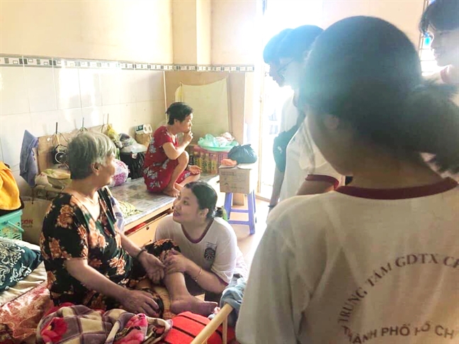 Giáo dục học sinh trở thành... người bình thường Giao duc hoc sinh tro thanh... nguoi binh thuong