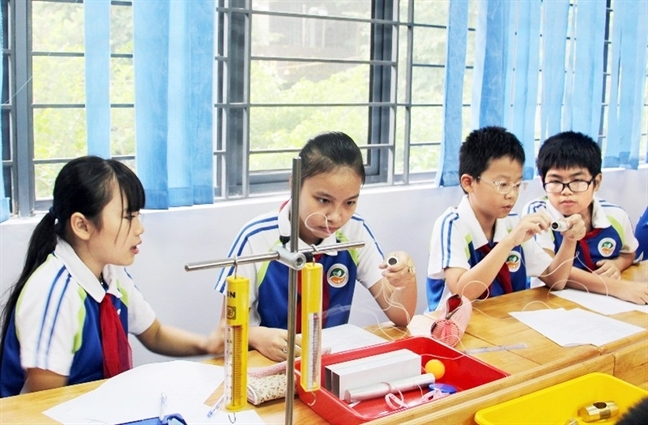 Diễn đàn Phát triển TP.HCM thông minh, sáng tạo: Cần những công dân toàn cầu biết tiếng Anh và ứng xử công cộng Dien dan Phat trien TP.HCM thong minh, sang tao: Can nhung cong dan toan cau biet tieng Anh va ung xu cong cong