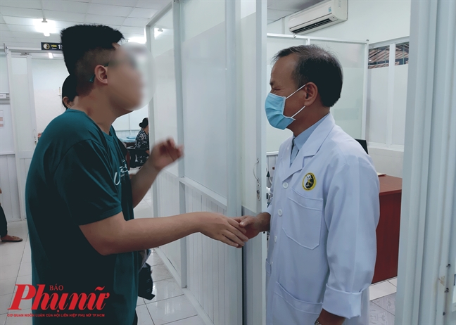 Châm cứu, bấm huyệt cho trẻ tự kỷ Cham cuu, bam huyet cho tre tu ky