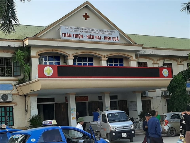 Bàn giao thi thể mẹ con sản phụ tử vong về quê mai táng Ban giao thi the me con san phu tu vong ve que mai tang