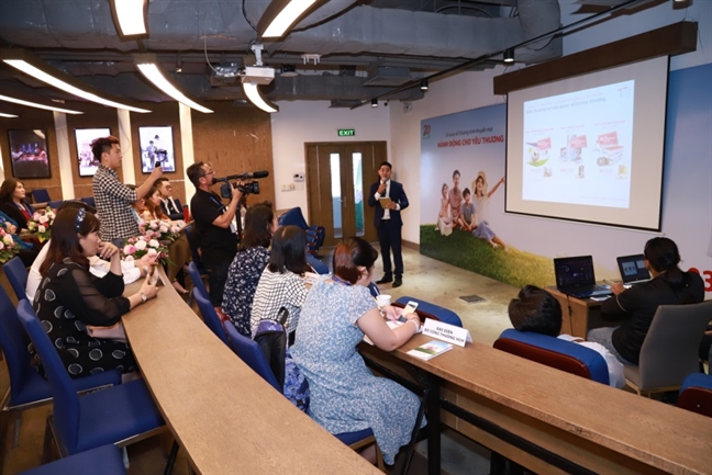Prudential công bố kết quả quay số đợt 2 chương trình khuyến mại lớn nhất năm ‘hành động cho yêu thương’ Prudential cong bo ket qua quay so dot 2 chuong trinh khuyen mai lon nhat nam ‘hanh dong cho yeu thuong’