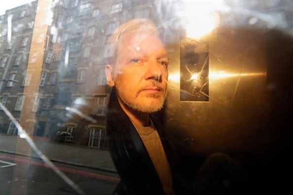 Các bác sĩ lo ngại sức khỏe của ông chủ WikiLeaks trong nhà tù tại Anh Cac bac si lo ngai suc khoe cua ong chu WikiLeaks trong nha tu tai Anh