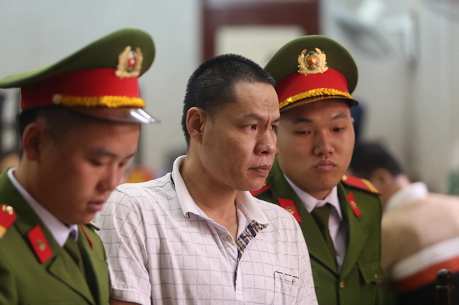 Mẹ của nữ sinh bị sát hại khi đi giao gà nhất mực kêu oan Me cua nu sinh bi sat hai khi di giao ga nhat muc keu oan