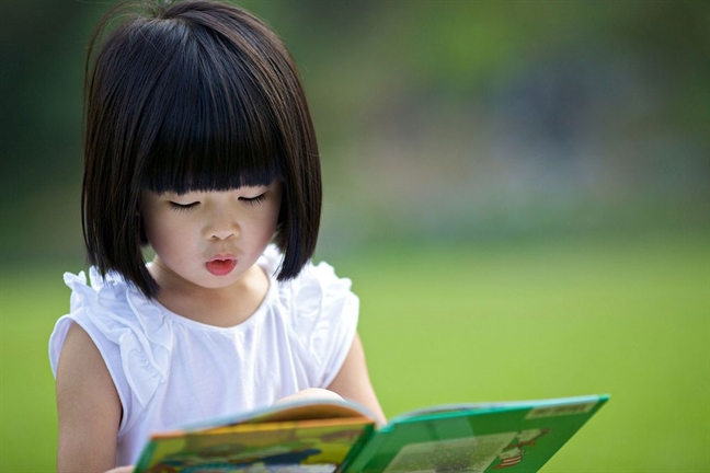 Con dành bao nhiêu thời gian để đọc sách? Con danh bao nhieu thoi gian de doc sach?
