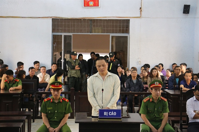 Mâu thuẫn tình cảm, người đàn ông đốt cửa hàng hoa khiến 3 người thương vong Mau thuan tinh cam, nguoi dan ong dot cua hang hoa khien 3 nguoi thuong vong