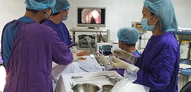 Mổ bảo tồn giọng nói cho bệnh nhân ung thư thanh quản Mo bao ton giong noi cho benh nhan ung thu thanh quan