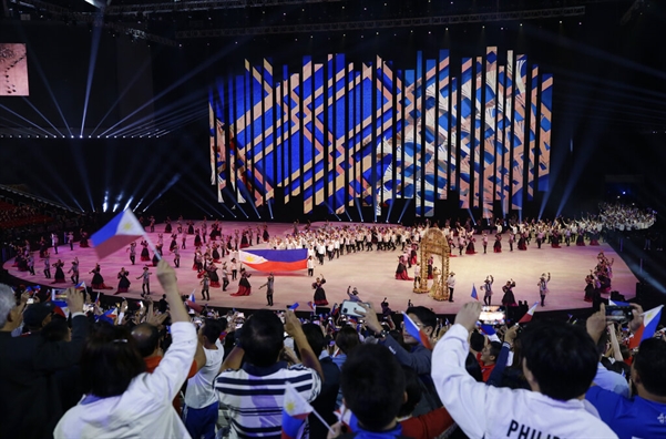 Philippines khai mạc SEA Games 30 bằng màn trình diễn đầy sắc màu Philippines khai mac SEA Games 30 bang man trinh dien day sac mau