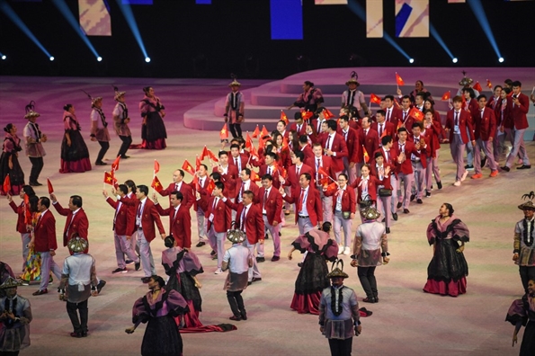 Philippines khai mạc SEA Games 30 bằng màn trình diễn đầy sắc màu Philippines khai mac SEA Games 30 bang man trinh dien day sac mau