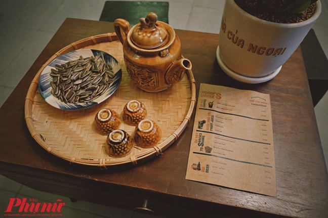 Nhà của ngoại - Hồi kí của những kẻ mộng mơ Nha cua ngoai - Hoi ki cua nhung ke mong mo