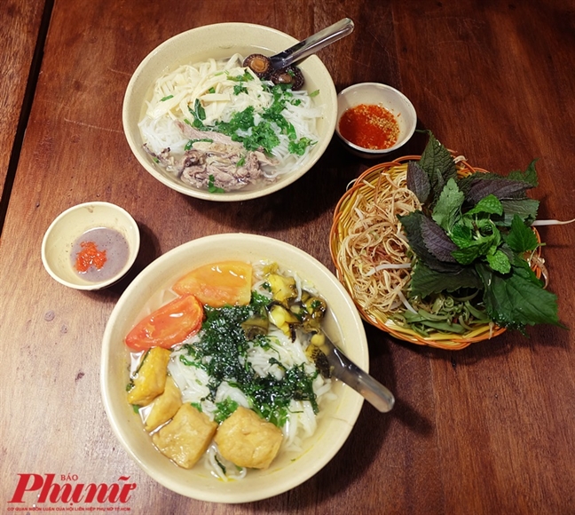 Thưởng thức bún ốc Hà Nội trong 'Ngõ ngách' Sài Gòn Thuong thuc bun oc Ha Noi trong 'Ngo ngach' Sai Gon