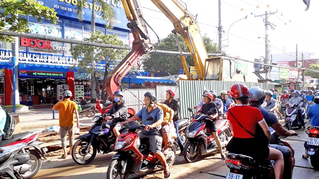 Bê bối tiếp diễn ở dự án vệ sinh môi trường TP.HCM Be boi tiep dien o du an ve sinh moi truong TP.HCM