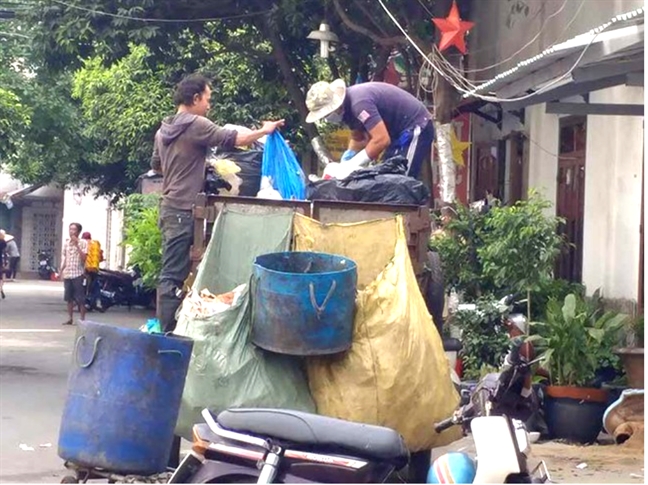 Chuyển đổi phương tiện thu gom rác, được vay vốn nhưng... gặp khó Chuyen doi phuong tien thu gom rac, duoc vay von nhung... gap kho