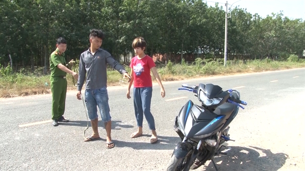Bắt đối tượng say rượu, gây tai nạn chết người rồi bỏ chạy Bat doi tuong say ruou, gay tai nan chet nguoi roi bo chay