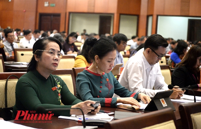 Tỉ lệ điều tiết ngân sách hiện nay của TP.HCM ở mức 18%, thuộc nhóm thấp nhất thế giới Ti le dieu tiet ngan sach hien nay cua TP.HCM o muc 18%, thuoc nhom thap nhat the gioi