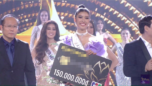 Nguyễn Trần Khánh Vân đăng quang 'Hoa hậu Hoàn vũ Việt Nam 2019' Nguyen Tran Khanh Van dang quang 'Hoa hau Hoan vu Viet Nam 2019'
