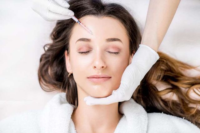 Chồng lạnh nhạt sau khi vợ phẫu thuật thẩm mỹ Chong lanh nhat sau khi vo phau thuat tham my