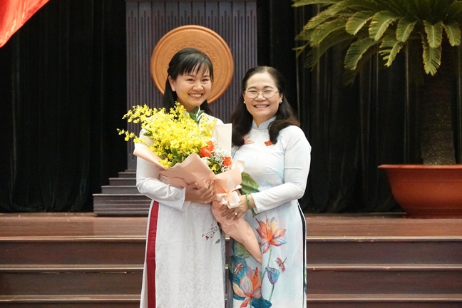 HĐND TP.HCM miễn nhiệm Trưởng ban Văn hóa - Xã hội và Trưởng ban Pháp chế HDND TP.HCM mien nhiem Truong ban Van hoa - Xa hoi va Truong ban Phap che