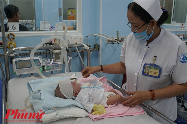 Trời lạnh, vi-rút hợp bào hô hấp lây lan nhanh ở trẻ nhỏ Troi lanh, vi-rut hop bao ho hap lay lan nhanh o tre nho