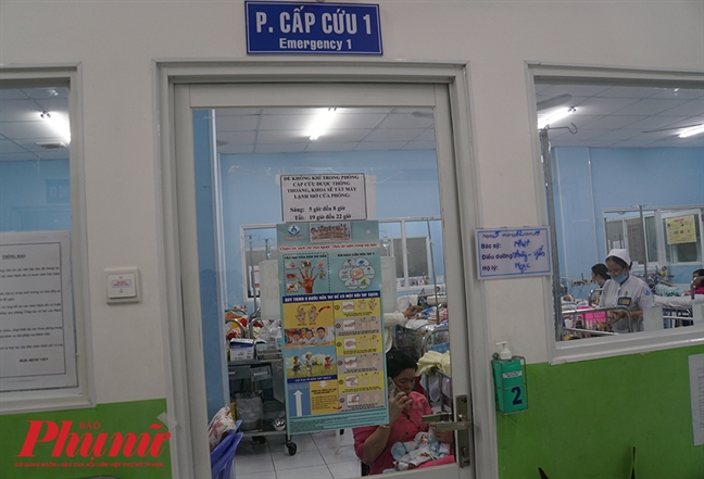 Trời lạnh, vi-rút hợp bào hô hấp lây lan nhanh ở trẻ nhỏ Troi lanh, vi-rut hop bao ho hap lay lan nhanh o tre nho