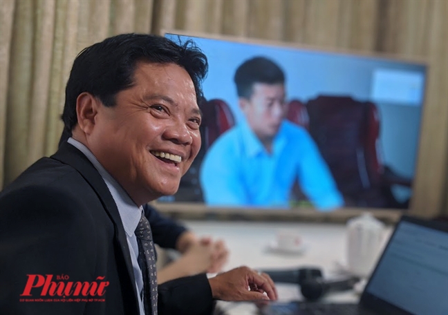 'Ngồi nhà' người dân có thể đăng ký những dịch vụ công trực tuyến nào của TP.HCM? 'Ngoi nha' nguoi dan co the dang ky nhung dich vu cong truc tuyen nao cua TP.HCM?