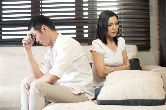 Cưới nhau năm năm chồng vẫn không muốn có con Cuoi nhau nam nam chong van khong muon co con