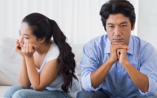 Cưới nhau năm năm chồng vẫn không muốn có con Cuoi nhau nam nam chong van khong muon co con