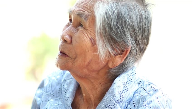 Về già một mình Ve gia mot minh