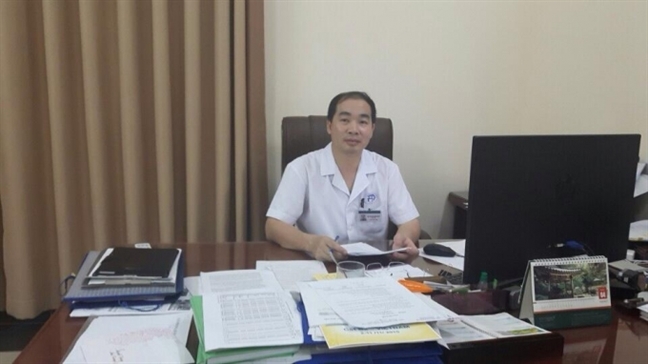 Bệnh viện Xanh Pôn phủ nhận việc cắt đôi que thử khi xét nghiệm Benh vien Xanh Pon phu nhan viec cat doi que thu khi xet nghiem