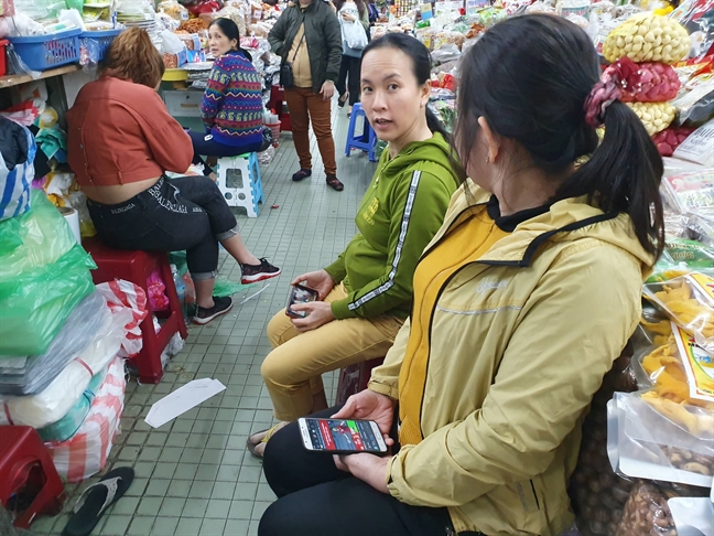 Người hâm mộ cả nước nhộn nhịp xuống đường cổ vũ tuyển Việt Nam Nguoi ham mo ca nuoc nhon nhip xuong duong co vu tuyen Viet Nam